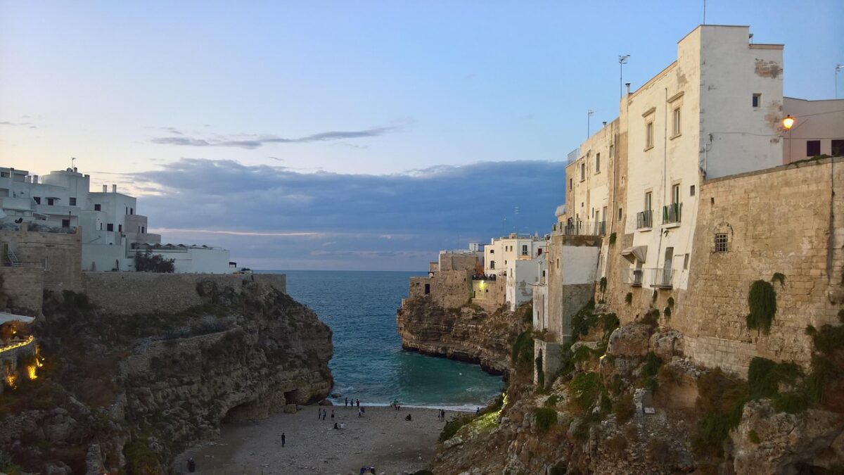 Polignano Al Mare hiking with Women's Fitness Adventures
